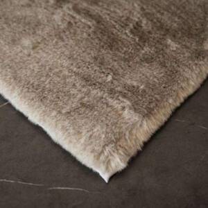 Килимок для підлоги з еко-хутра ТМ Dariana Elegant 60*120 см кварц